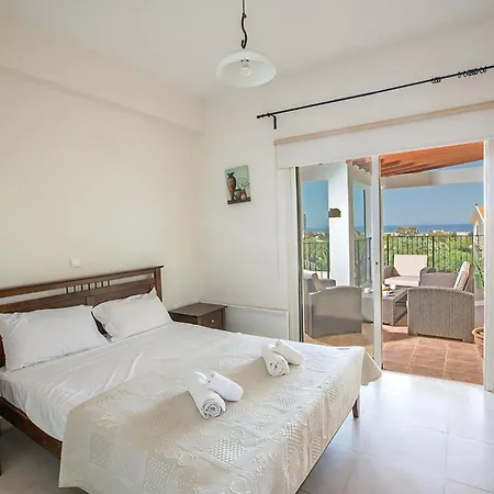 Akefalo - Beautiful 3 Bedroom With Private Pool - Close To Amenities * Protaras
