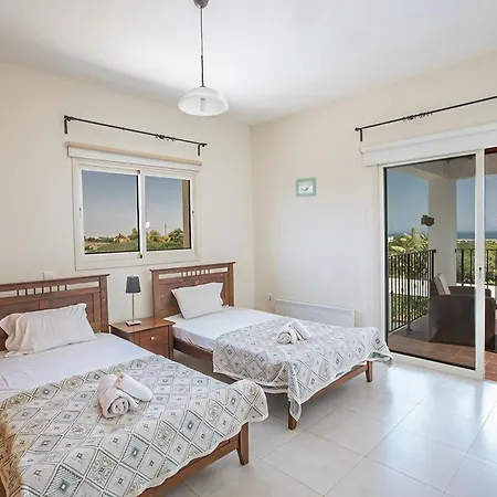 Villa Akefalo - Beautiful 3 Bedroom With Private Pool - Close To Amenities *