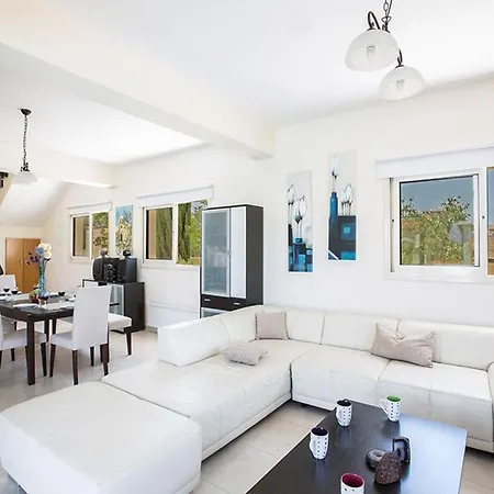 Akefalo - Beautiful 3 Bedroom With Private Pool - Close To Amenities Vilă Protaras