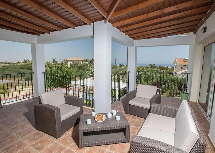 Akefalo - Beautiful 3 Bedroom With Private Pool * Πρωταράς