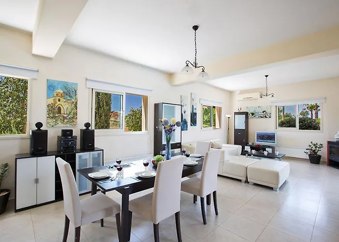 Βίλα Akefalo - Beautiful 3 Bedroom With Private Pool *