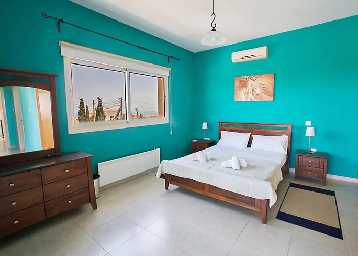 Akefalo - Beautiful 3 Bedroom With Private Pool * Πρωταράς