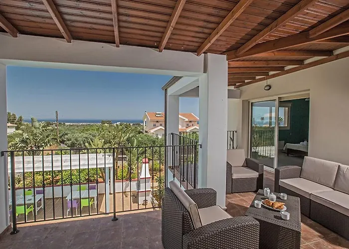 Βίλα Akefalo - Beautiful 3 Bedroom With Private Pool Πρωταράς